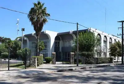 Una pantalla se desplomó en el Centro Cultural Puente Blanco: la sala había pasado por mantenimiento en junio