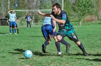 El torneo de los +40 y +55 en Pico dejó una goleada que nadie vio venir: los números de la fecha 5