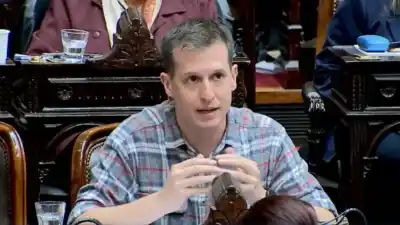 Un diputado presentó una cuestión de privilegio contra el presidente por una decisión que podría cambiar el rumbo del país