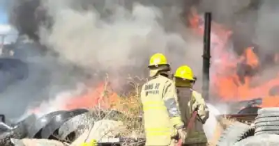 Se levantó una columna de humo cerca de la Feria de Guaymallén y los vecinos dieron la alarma