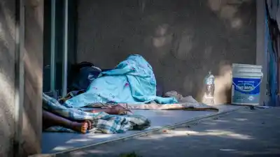 El Niño llega con lluvias fuertes y Rosario ya mueve sus refugios: los cuatro lugares que abrirán