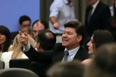 El llanto de un diputado correntino en pleno debate por Malvinas: el recuerdo de infancia que lo quebró