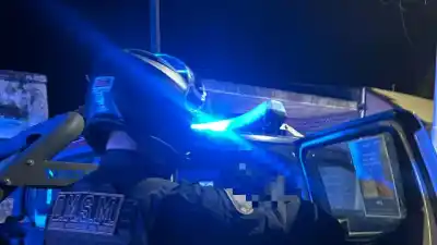 Cuatro aprehendidos en Villa María y Villa Nueva: a uno lo vieron tocando picaportes durante el show de Los Palmeras