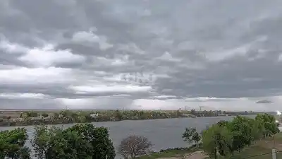 El cielo se puso negro sobre Santa Fe: rige la alerta por tormentas fuertes y no descartan granizo