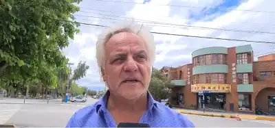 El 25% de los comercios de Jáchal ya no aguanta y Vicuña salió a buscar proveedores