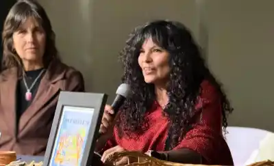 Marita Medina cierra su trilogía sobre los ríos pampeanos con una lagartija que la rompe en el desierto