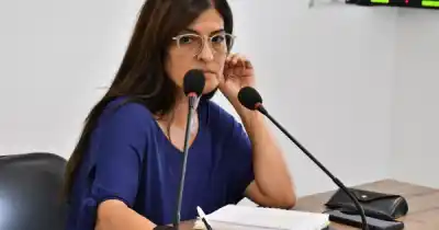 Santa Cruz: el proyecto que apunta a los familiares de funcionarios en el Estado