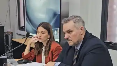 El ginecólogo Sastre Collado se sienta en el banquillo: la pericia que podría definir el juicio quedó bajo la lupa