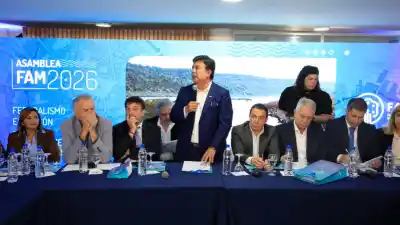 Cerca de 500 intendentes se plantaron ante la Nación y pidieron una reunión con Milei