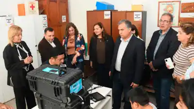 Mochilas al hombro y DNI al día: los jardines municipales suman un trámite que evita viajes