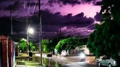 Santiago se despertó con ráfagas y lluvia: hasta cuándo sigue el mal tiempo
