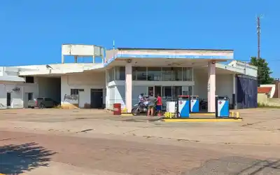 Robaron 13 millones en la única estación de servicio de un pueblo: lo que pasó después sorprendió a todos