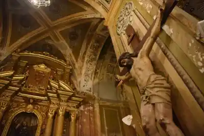 Ocho años cerrada, abrió con una misa: lo que todavía no puede usar la iglesia San Francisco
