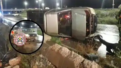 Volcó con su camioneta en el rulo de Capex: lo que encontraron los bomberos al llegar