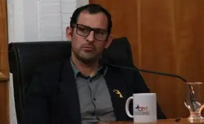 El concejal que celebró el primer envío de salmón chileno desde Trelew: "Este es el camino"