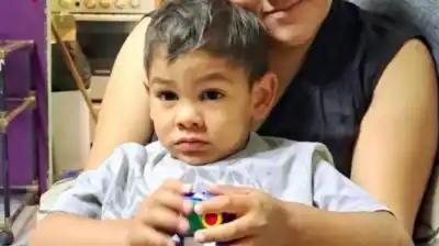 La madre del niño fallecido rompe el silencio y niega las acusaciones: “Yo no lo maté”