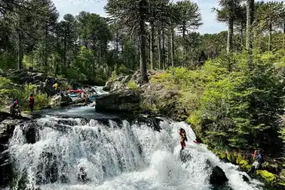 Aluminé se prepara para cuatro días de kayak en ríos de montaña: las inscripciones ya están abiertas
