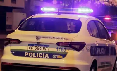Escucharon disparos en Trelew, salieron a la calle y se toparon con dos hombres corriendo