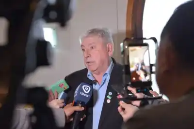 Cortés esquivó hablar de la renuncia de Costa Brutten: "En los infortunios de la vida, no me meto"