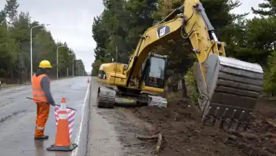 Bariloche: arrancó la obra en la ruta al aeropuerto y ya saben cuántos autos la van a usar por día