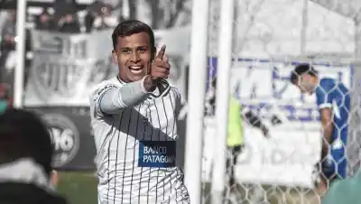 Cipolletti y Alvarado, cara a cara: el dato que ilusiona al Albinegro antes de la semifinal