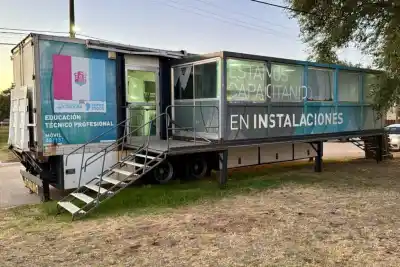 Córdoba: 390 personas del interior se capacitan en oficios con las Aulas Talleres Móviles