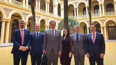 El pasaporte dorado que Milei delegó en un estudio británico con clientes acusados de lavado