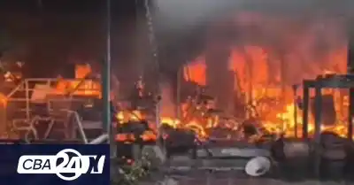 Empalme: el fuego arrasó una casa en Ancasti al 4600 y dos dotaciones de bomberos trabajaron en el lugar