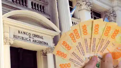 El dato que dejó el REM: la inflación de 2026 no baja del 30% y el dólar se acomoda abajo
