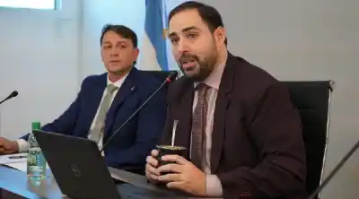Alem baja impuestos a las industrias y no pide un peso prestado