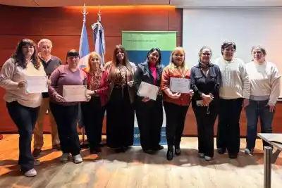 Neuquén ya tiene 83 nuevos especialistas en un área clave para las embarazadas
