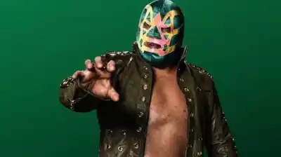 El martinete que desató la tragedia: un árbitro murió sobre el ring y el luchador quedó detenido