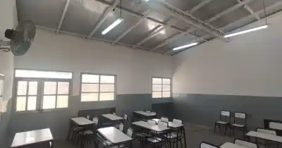 San Juan: 460 escuelas ya tienen los techos blindados antes de las lluvias de El Niño