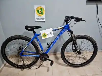 Entregó en la comisaría la bici que su hijo tenía en casa: lo que confesó el menor