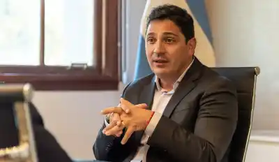 El ministro revela el verdadero motivo detrás de la crisis en los colectivos y anuncia una reunión clave
