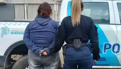 Vendían droga frente a los jardines de Longchamps y la jefa del clan quedó detenida