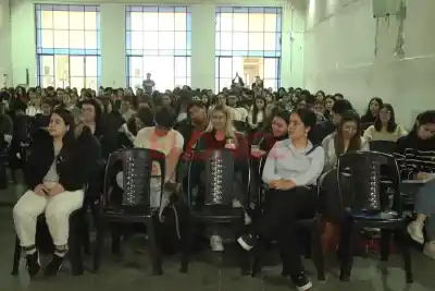 Paraná: esperaban 100 personas en una charla sobre salud mental y pasó algo impensado
