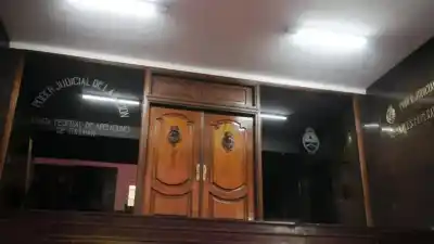 Una madre descubre videos de su hijo en un intercambio digital: la investigación que escaló a la Justicia Federal