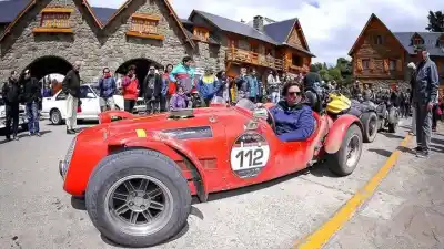 Bariloche se prepara para recibir a los autos clásicos más exclusivos del país: cuándo llegan y qué calles cortarán