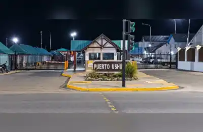 El puerto de Ushuaia: gremios internacionales exigen que la Provincia recupere la terminal y advierten que "esto va a terminar en una cuestión penal"