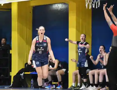 Náutico golpeó primero en la final y Talleres ya sabe lo que le espera
