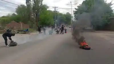 Cortaron la ruta en Sanagasta y la oferta que les hicieron a los extrabajadores de la nuez no cayó nada bien