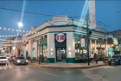 Cerró La Ris: la esquina histórica de Concepción del Uruguay se queda sin su café-restó