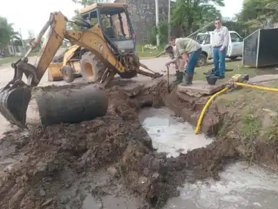 Sameep mete máquinas en Villa Ángela, Charata y Santa Sylvina: los trabajos que ya están en marcha