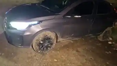 Chocaron en la Ruta 40, quedaron atrapados y tuvieron que sacarlos a la fuerza