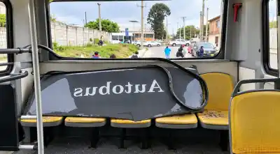 Dos colectivos de SAETA chocaron en pleno centro: qué pasó con los pasajeros