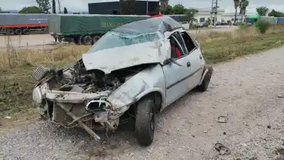 Un remís que iba a Perico volcó en la Ruta 66: una mujer lucha por su vida