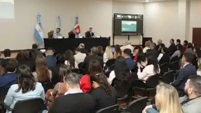 Expertos analizan las claves de una ley que podría cambiar el destino de los jóvenes
