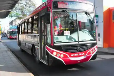 El paro de colectivos en Corrientes quedó desactivado a último momento: qué pasó con los sueldos