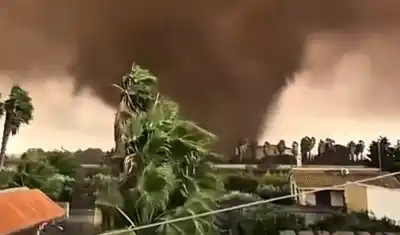 Dos tornados arrasaron una ciudad siciliana y destaparon una pelea política en Italia